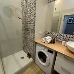 7 Kamienic 29 Lok 2a Vis A Vis Jasnej Gory 쳉스토호바