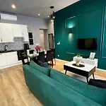 7 Kamienic 29 Lok 2a Vis A Vis Jasnej Gory *