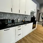 7 Kamienic 29 Lok 2a Vis A Vis Jasnej Gory * 쳉스토호바