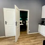 아파트 7 Kamienic 29 Lok 2a Vis A Vis Jasnej Gory 쳉스토호바