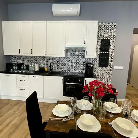 7 Kamienic 29 Lok 2a Vis A Vis Jasnej Gory Apartment *