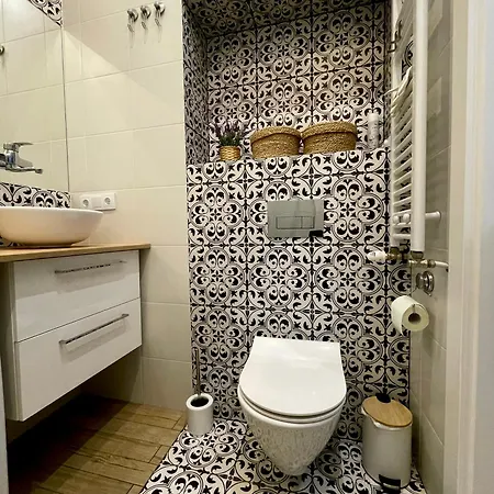 7 Kamienic 29 Lok 2a Vis A Vis Jasnej Gory Апартаменты