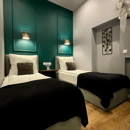 7 Kamienic 29 Lok 2a Vis A Vis Jasnej Gory