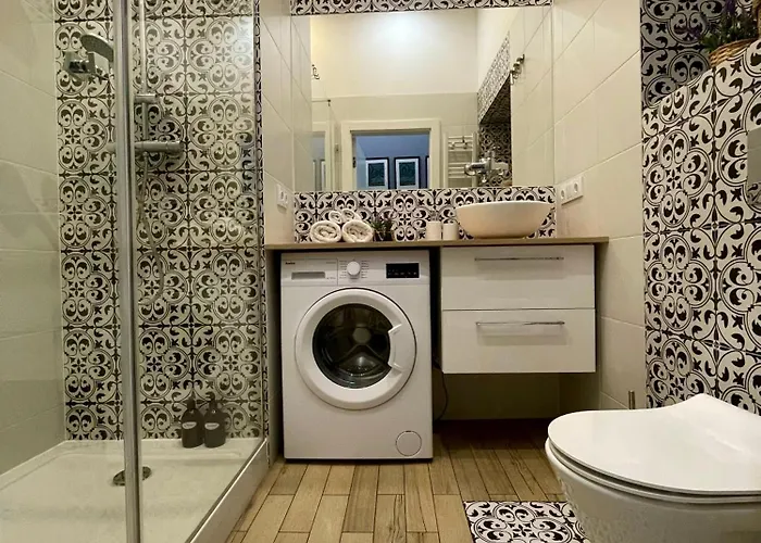 7 Kamienic 29 Lok 2a Vis A Vis Jasnej Gory Czestochowa