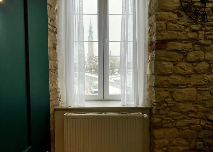 7 Kamienic 29 Lok 2a Vis A Vis Jasnej Góry